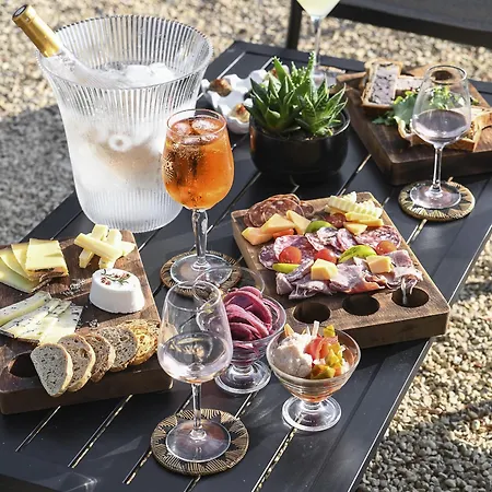 Domaine Du Val De Hotel 4*