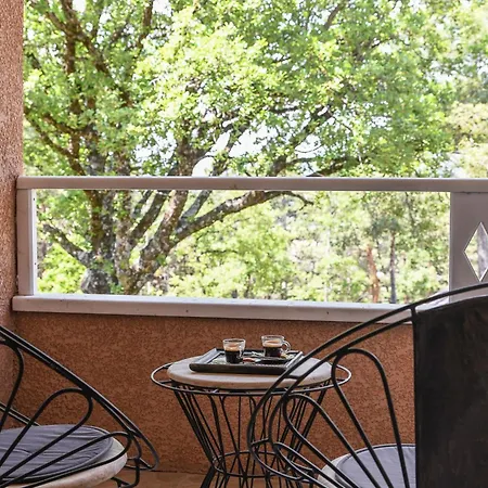 Domaine Du Val De 4*