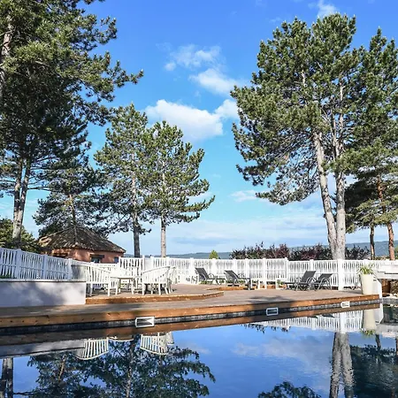 Domaine Du Val De Hotel 4*