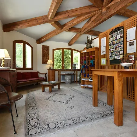 Domaine Du Val De 4*