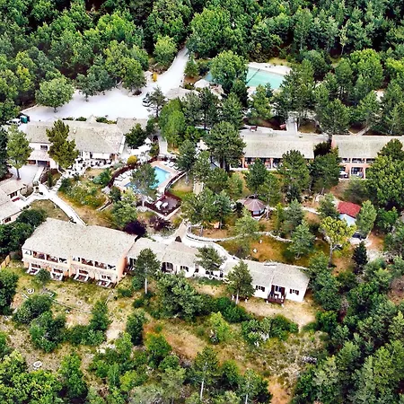 Domaine Du Val De 4*